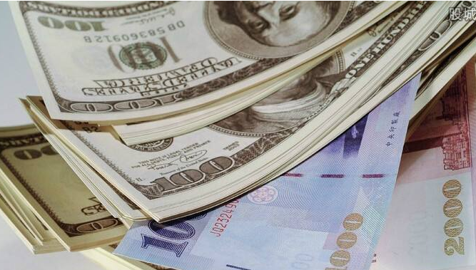 “上海公布房产税征收管理细则 未缴清不得过户”