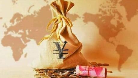 “深圳现“无人驾驶公交车”？回应：有司机监控”